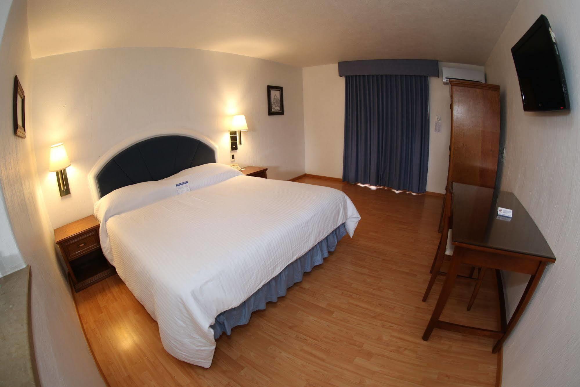 Hotel Gran Plaza & Convention Center Guanajuato Exteriör bild
